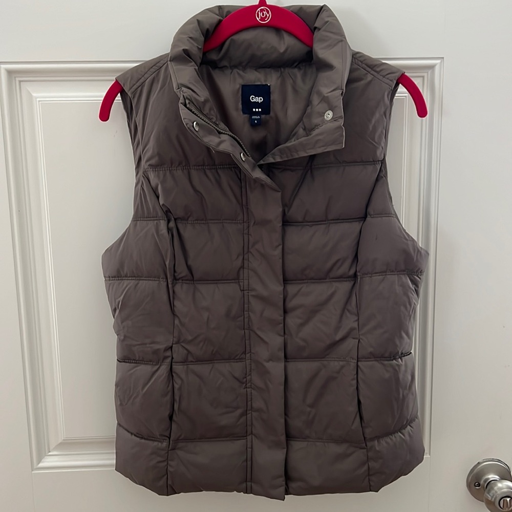 Gap Brown Puffer Vest- Size Small